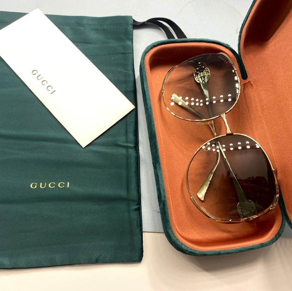 Gucci Accessories - GUCCI SHADES